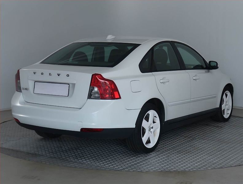 Volvo S40 (2008) 2.0 D, po STK, za skvělou cenu - fotka 5 z 15