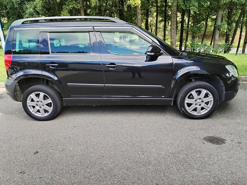 Škoda Yeti (2012)   1.4 TSI Ambition PĚKNÝ - fotka 4 z 31