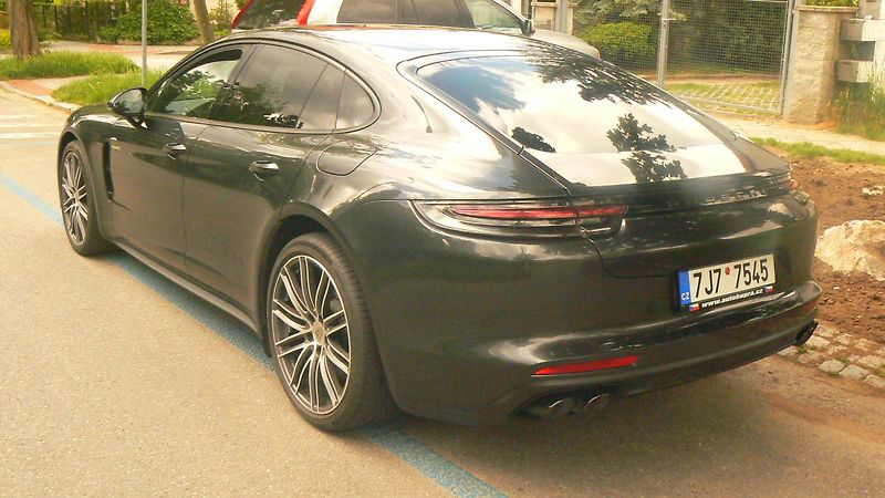 Porsche Panamera (2019) - fotka 5 z 20