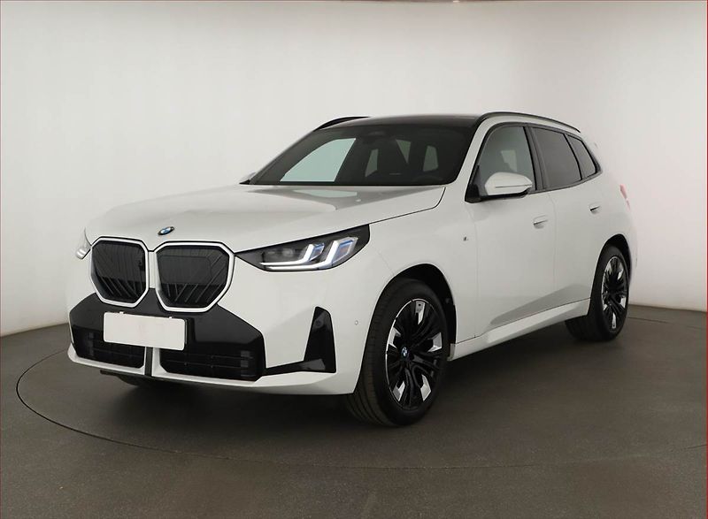 BMW X3 (2025) 20 xDrive, 360°, HUD, Tažné - fotka 2 z 31