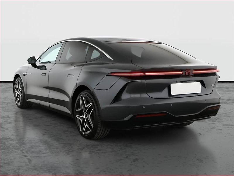 Rising Auto F7 (2025) 77 kWh RWD, SoH 100% - fotka 4 z 31