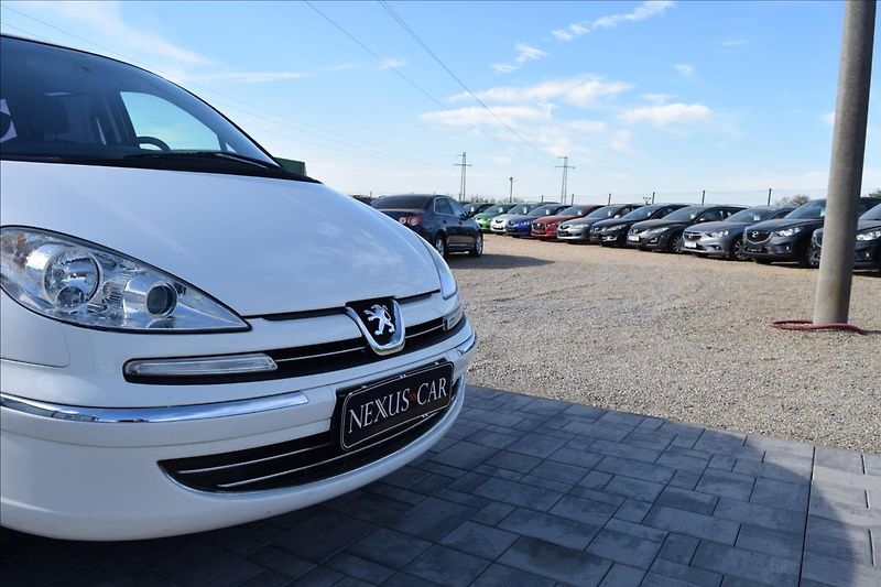Peugeot 807 2,0 HDI 100KW 7MÍST PO STK - fotka 13 z 46