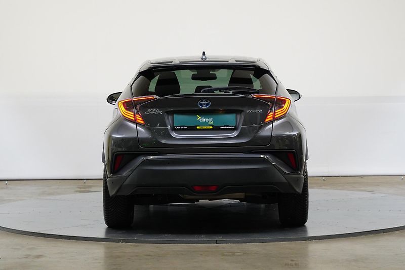 Toyota C-HR - fotka 6 z 29