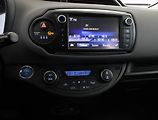 Toyota Yaris (2015) 1.5 Hybrid, Automat - náhled 10