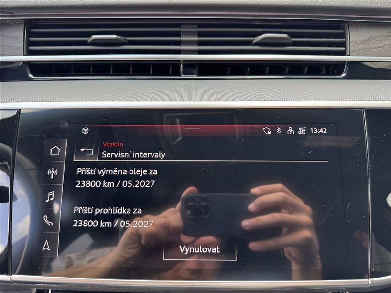 Audi A8 3,0 50 TDI QUATTRO LASER DPH - fotka 40 z 50