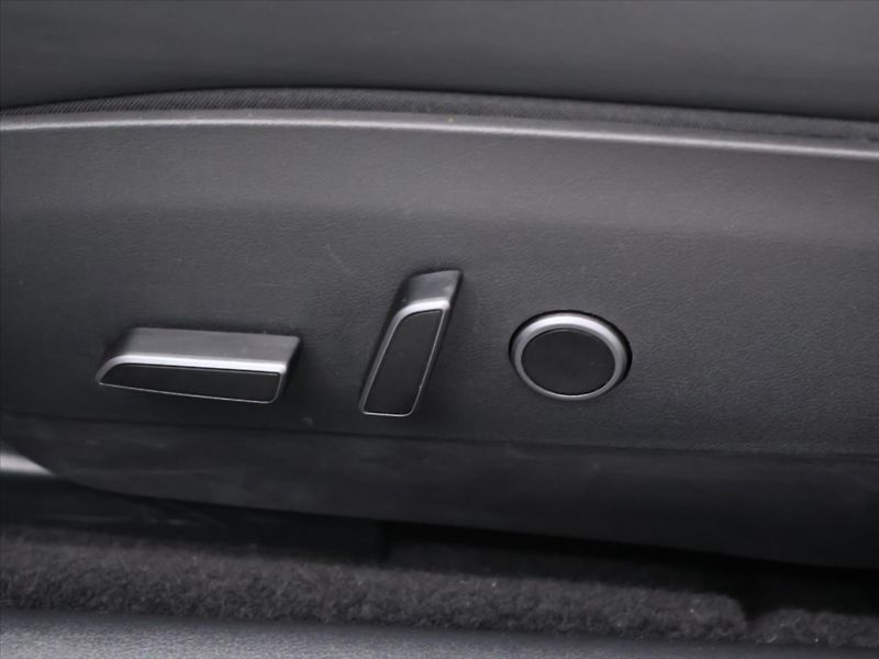 Tesla Model 3 Long Range 75kWh AWD sOH 90% - fotka 18 z 34
