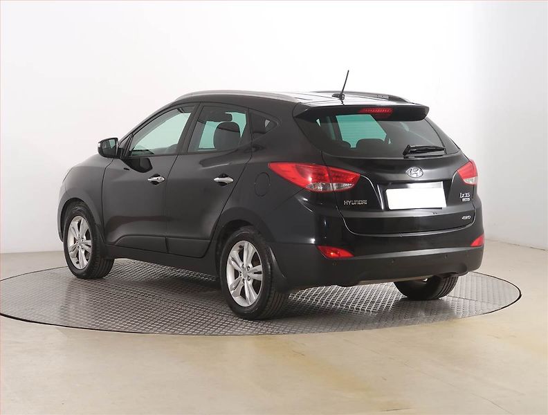 Hyundai ix35 (2011) 2.0 CRDi, 4X4, Serv.kniha - fotka 4 z 19