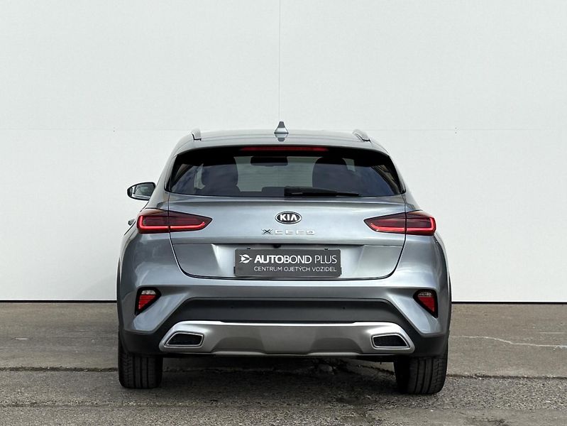 Kia XCeed 1.5 T-GDI 7DCT 117kW TOP - fotka 9 z 23