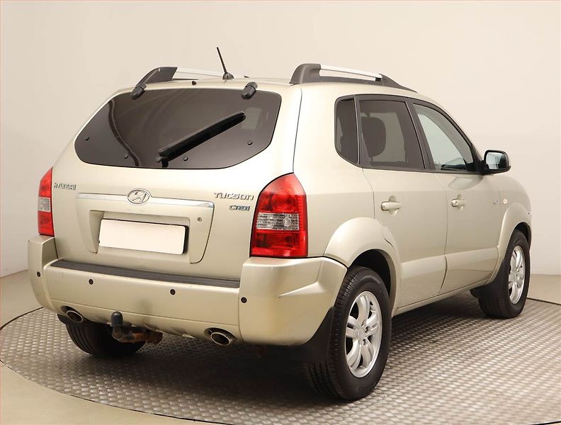 Hyundai Tucson (2009) 2.0 CRDi, 4X4 - fotka 5 z 17