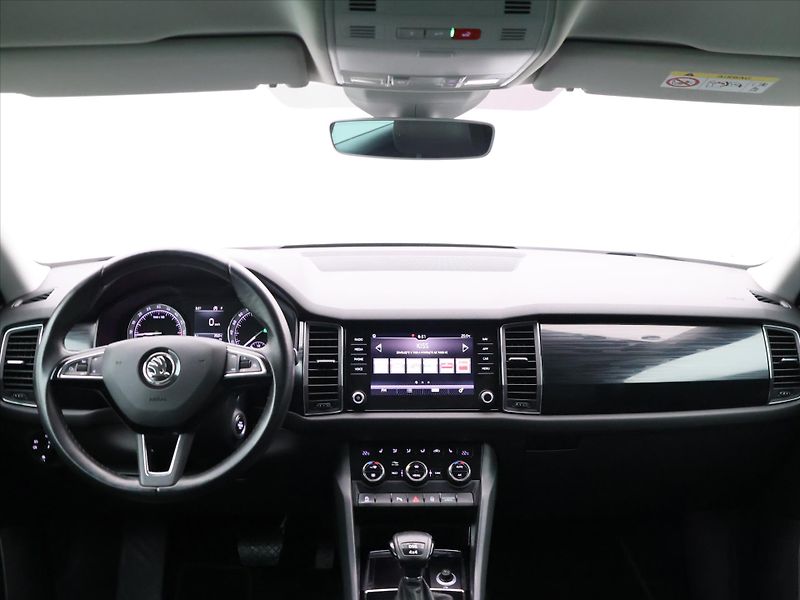 Škoda Kodiaq 2,0 TDI 110kW DSG 4x4 Style - fotka 28 z 36