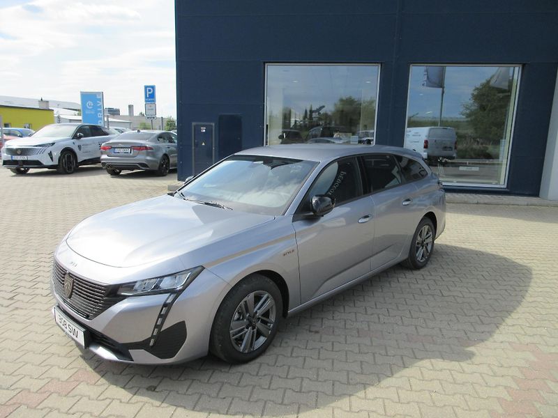Peugeot 308 (2025) SW STYLE Hybrid 145 e-DCS6 - fotka 4 z 31