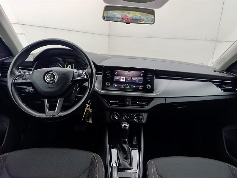 Škoda Scala 1,6 TDi DSG Ad.tempomat LED AL - fotka 14 z 36