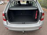 Škoda Octavia 1,6 TDi KLIMA TAŽNÉ SERVIS - náhled 31