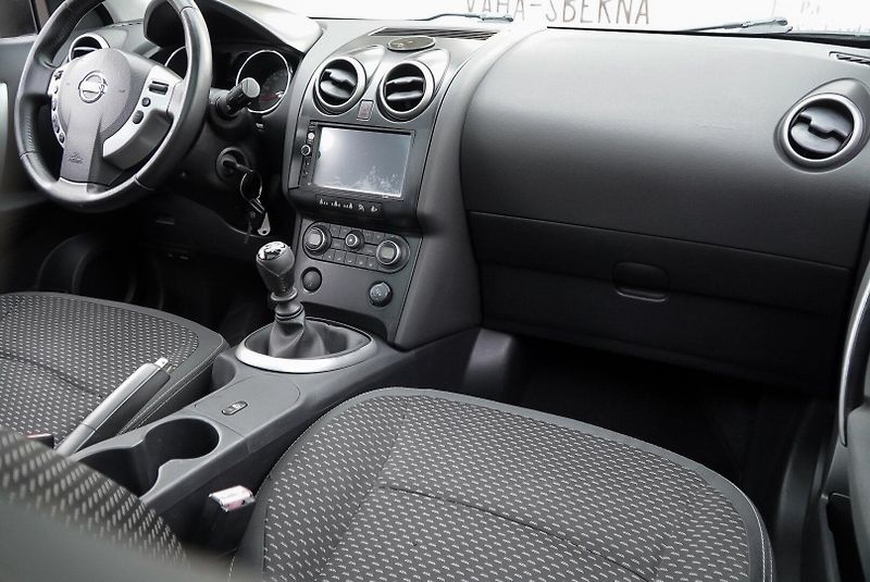 Nissan Qashqai 1.5 dci 7MÍST - fotka 15 z 29
