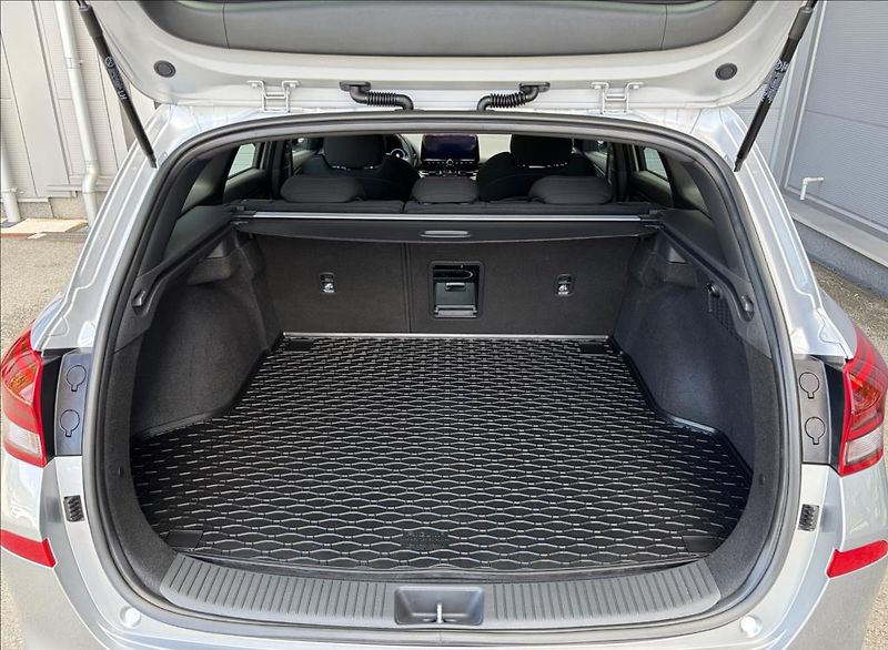 Hyundai i30 1,5 T-GDI DCT  WG FL N-Line - fotka 22 z 23