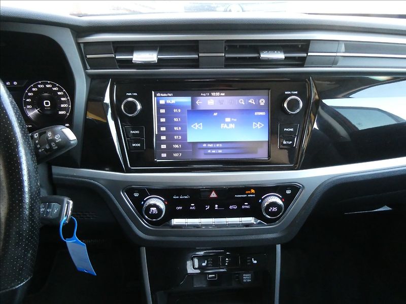 SsangYong Korando 1,5 1.5T-GDI,Style,4x4,automat - fotka 29 z 42