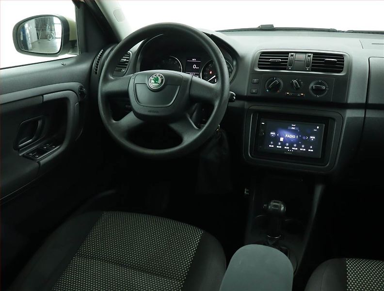 Škoda Roomster (2011) 1.2 TSI, Automat, Tempomat - fotka 7 z 15