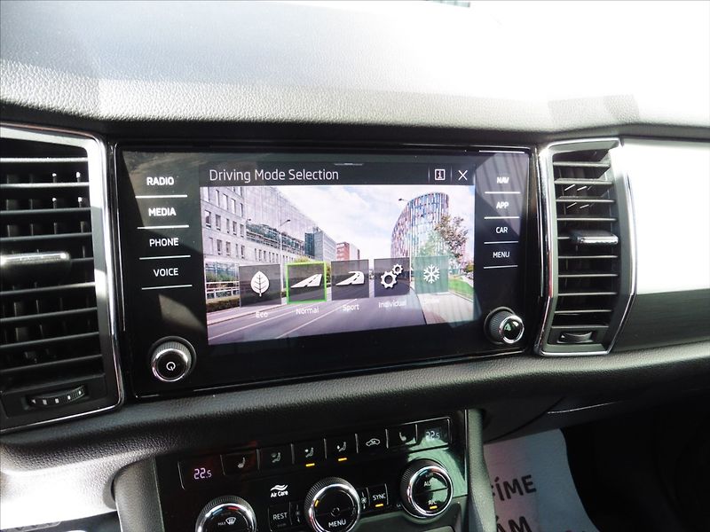 Škoda Kodiaq 2.0 TDi Style 4x4 DSG 7.míst!! - fotka 17 z 18
