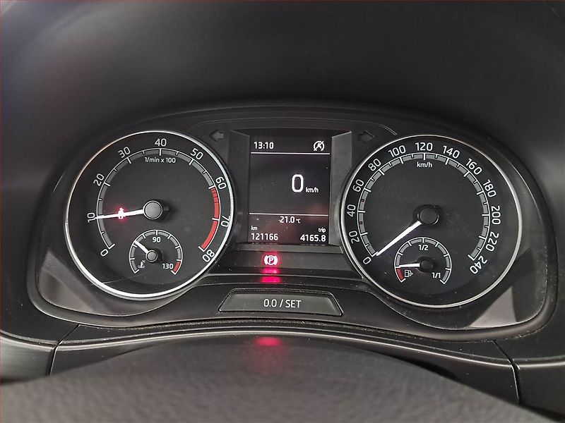 Škoda Fabia (2019) 1.0 TSI, ČR,1.maj, Tempomat - fotka 11 z 18