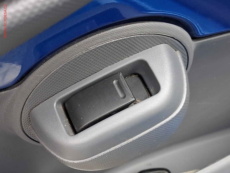 Citroën C1 (2011) 1.0i, Selection, AC - fotka 11 z 15