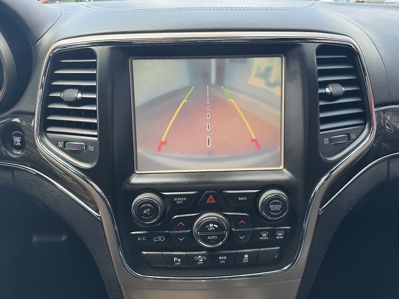 Jeep Grand Cherokee (2014) 3.0CRD Navi Kůže Vzduch Pano - fotka 15 z 50