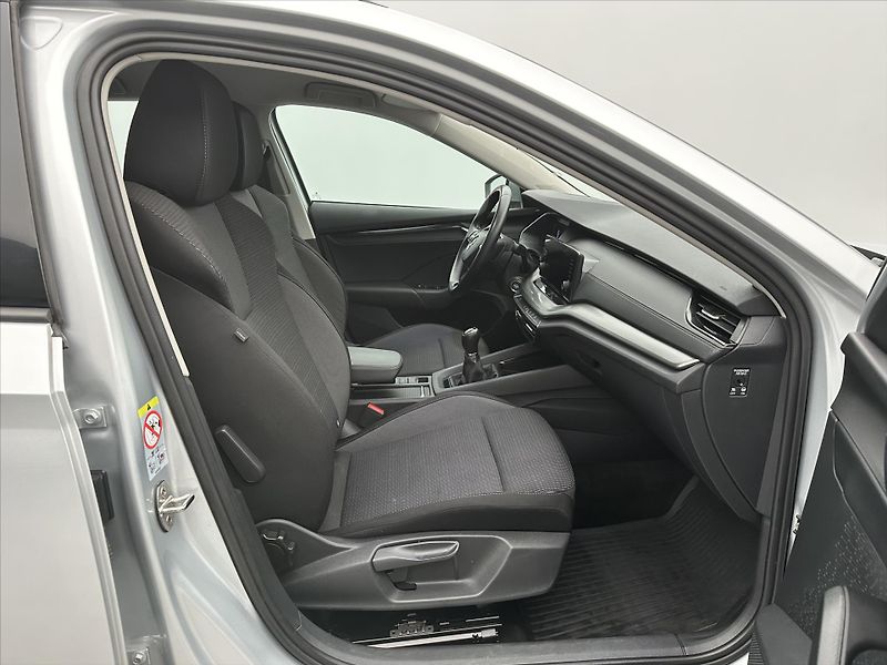 Škoda Octavia 2,0 TDI 85kW CZ 1.Maj LED DPH - fotka 11 z 35