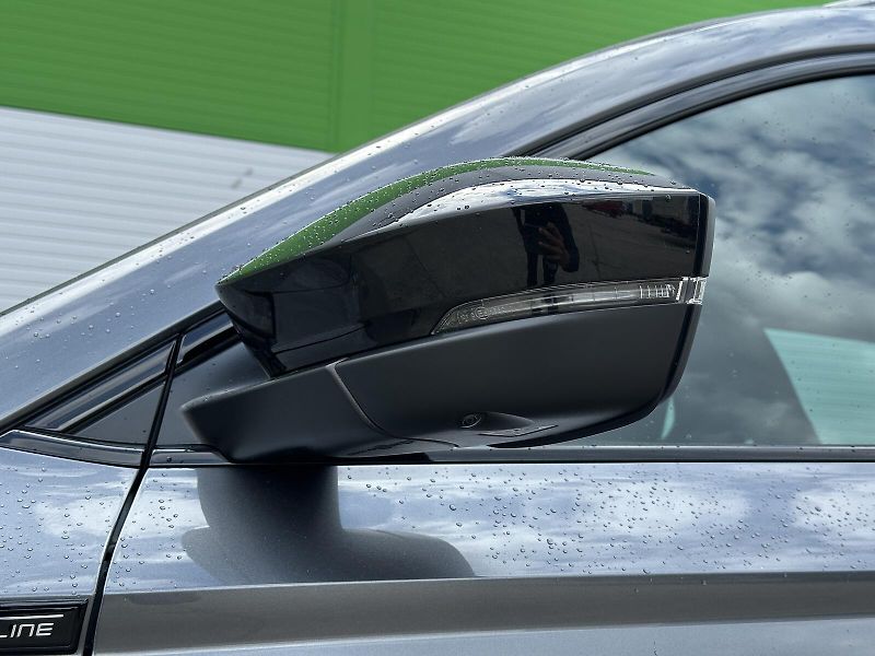 Škoda Karoq 2.0TDi 4x4 DSG 150PS Sportline - fotka 11 z 47