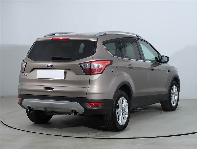 Ford Kuga (2019) 1.5 EcoBoost, ČR,1.maj - fotka 5 z 19