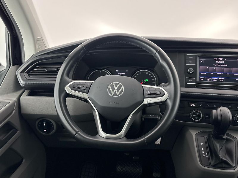 Volkswagen Caravelle Long Comfortline DSG - fotka 18 z 27