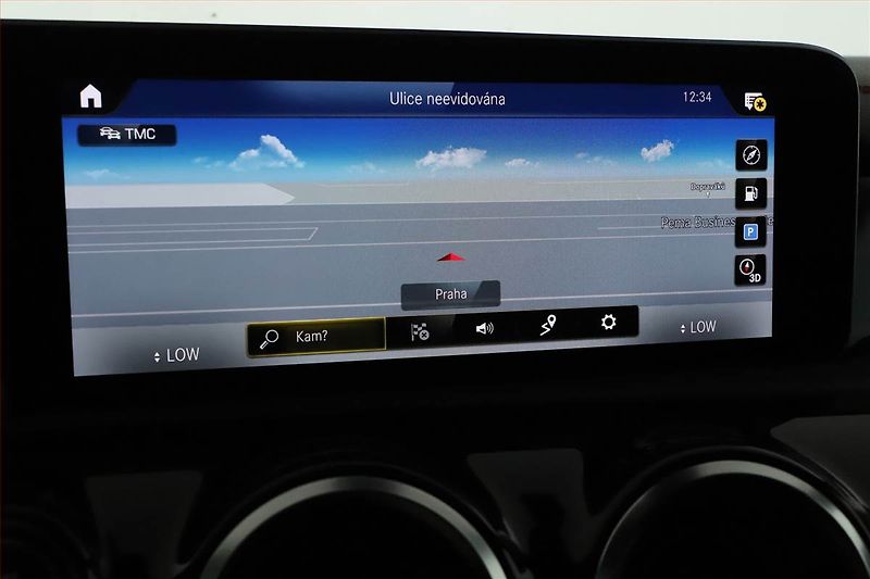 Mercedes-Benz CLA (2020) 200 - fotka 18 z 20