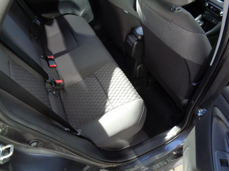 Mazda 2 Hybrid 1.5i 116 PS AT Agile+zim. pneu - fotka 17 z 20