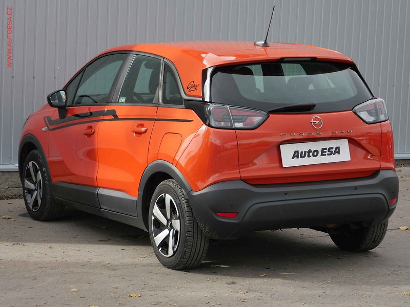Opel Crossland (2021) 1.2PT, ČR, AC, LED, park - fotka 6 z 24