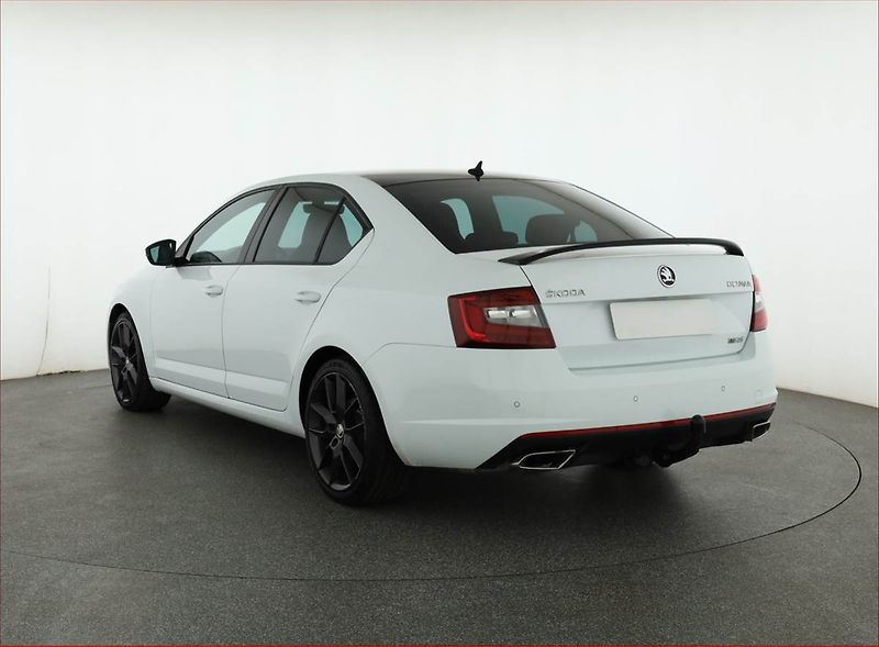 Škoda Octavia (2017) RS 2.0 TDI, Automat, Kůže - fotka 4 z 17