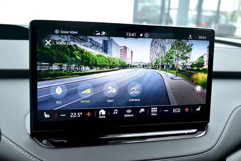 Škoda Enyaq (2022) 80 Sportline 150kW - fotka 14 z 35