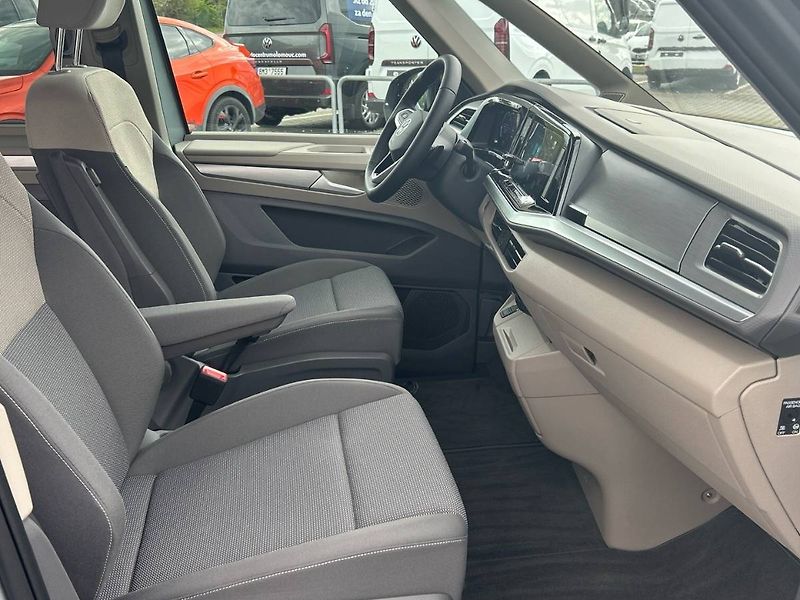 Volkswagen Multivan (2025) 2,0 TDI 7DSG Life DR - fotka 21 z 25