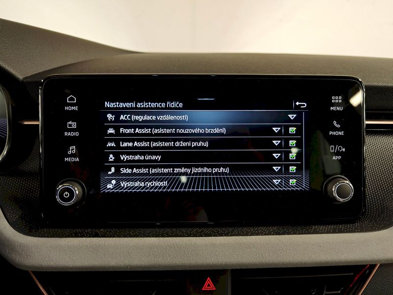 Škoda Scala (2025) 1.5 TSI 110 kW Top Selection - fotka 10 z 29