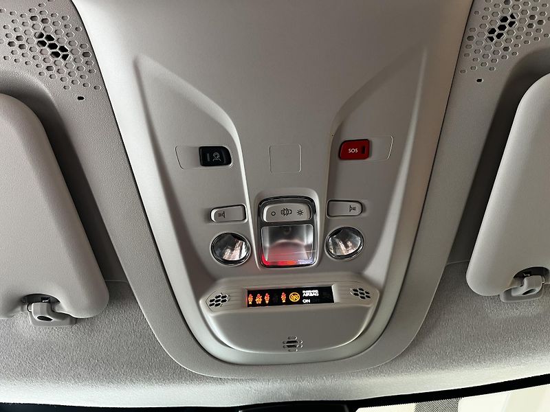 Citroën Berlingo (2026) MAX Diesel 130k Automatic - fotka 12 z 24