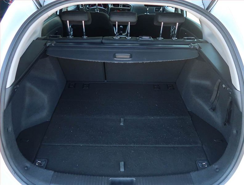 Kia Ceed (2013) 1.4 CVVT, ČR,1.maj, Serv.kniha - fotka 13 z 17