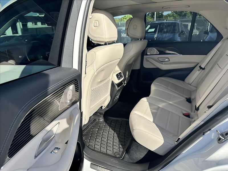 Mercedes-Benz GLE 450d 4MATIC AMG linie - fotka 11 z 15