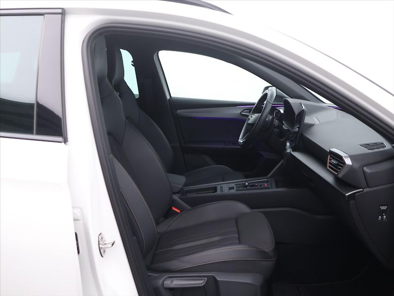 Cupra Leon 2,0 TSI 221kW DSG VZ DPH - fotka 11 z 31