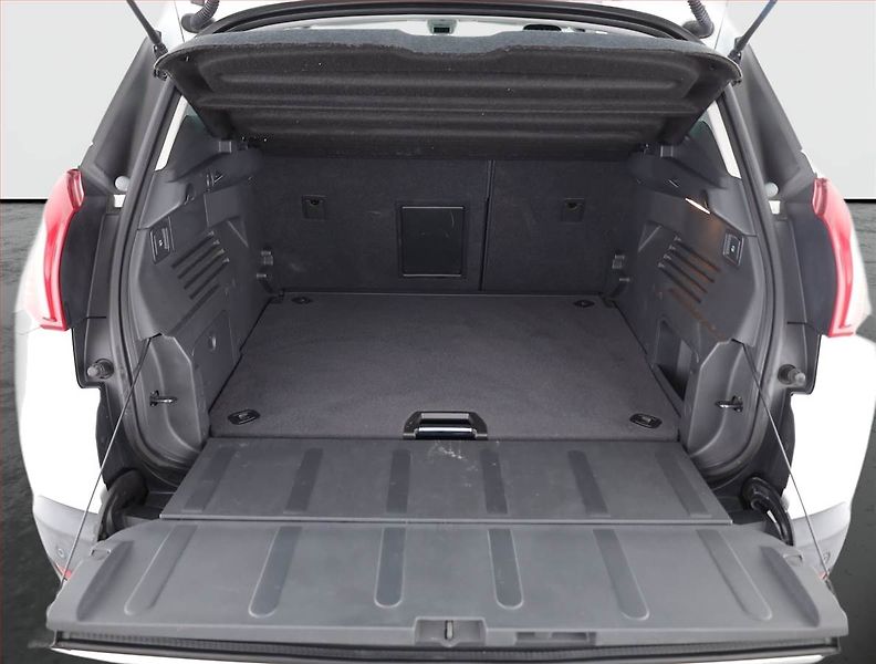 Peugeot 3008 (2015) 1.6 BlueHDi, Tempomat - fotka 11 z 15