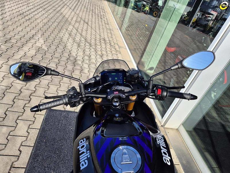 Aprilia Tuono V4 1100 Factory (2026) E5+ - fotka 20 z 20