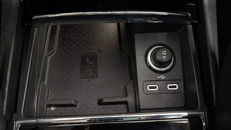 Škoda Karoq 2.0 TDI DSG Style - fotka 22 z 28