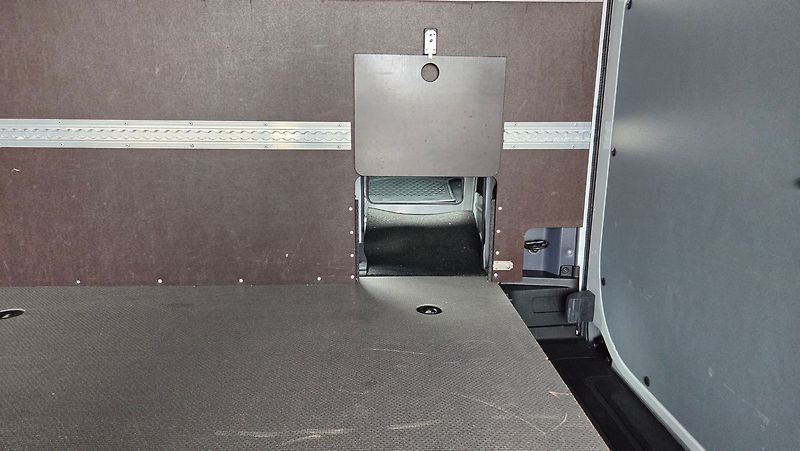 Mercedes-Benz Sprinter 317 CDI/XL - fotka 21 z 23