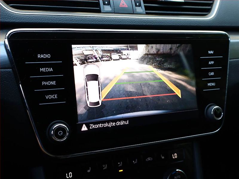 Škoda Superb (2019) Ambition Plus 2.0 TDI, Automat - fotka 16 z 20