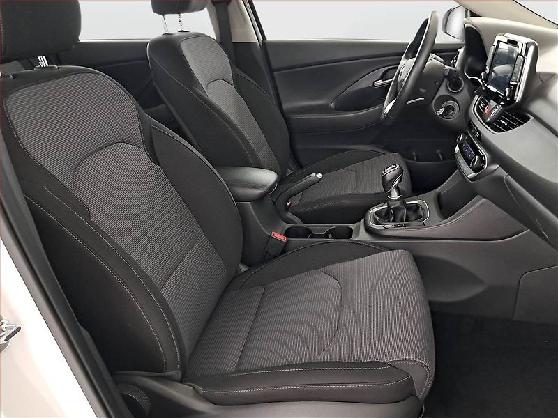 Hyundai i30 (2021) 1.0 T-GDI, Serv.kniha - fotka 9 z 17