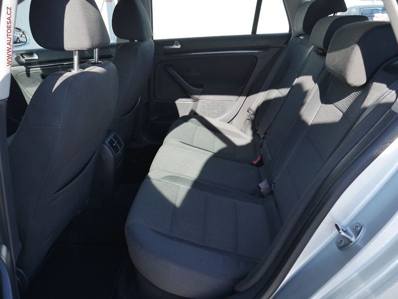 Volkswagen Golf (2010) 1.4 TSi VI, Comfortline - fotka 10 z 16