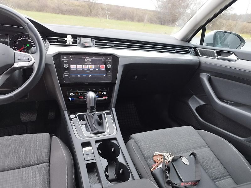 Volkswagen Passat 2.0TDI, volat-608 081 843 - fotka 14 z 19