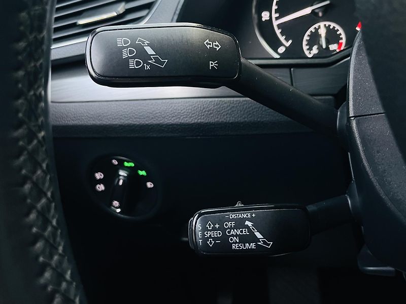 Škoda Superb 2.0TDI DSG TAŽNÉ NEZÁVISLE TOP - fotka 49 z 53