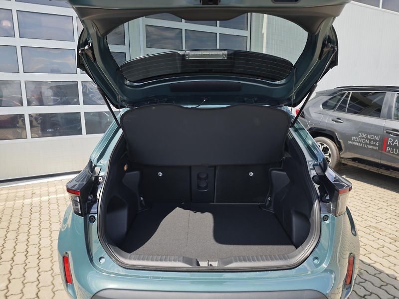 Toyota Yaris Cross (2025) 1.5 HEV 130 1 CVT (2x4) STYLE - fotka 14 z 14